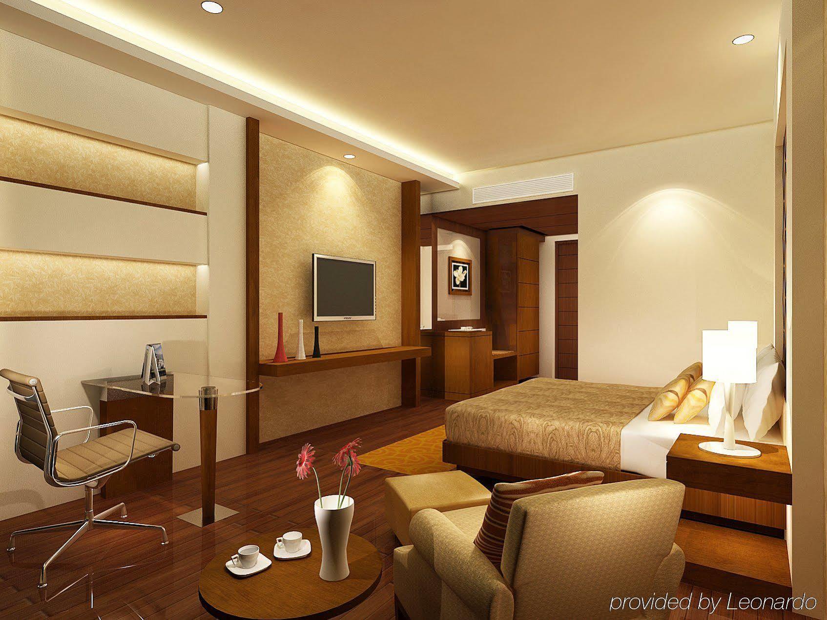 Отель Golden Tulip Bhiwadi Экстерьер фото